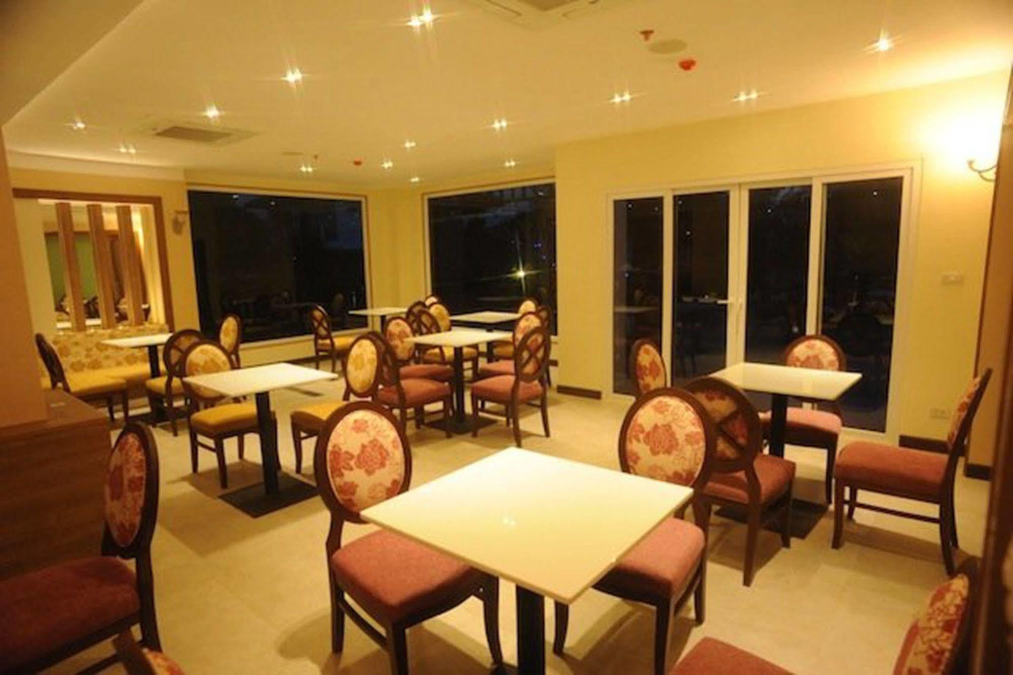 Kitlada Hotel Udonthani Eksteriør billede