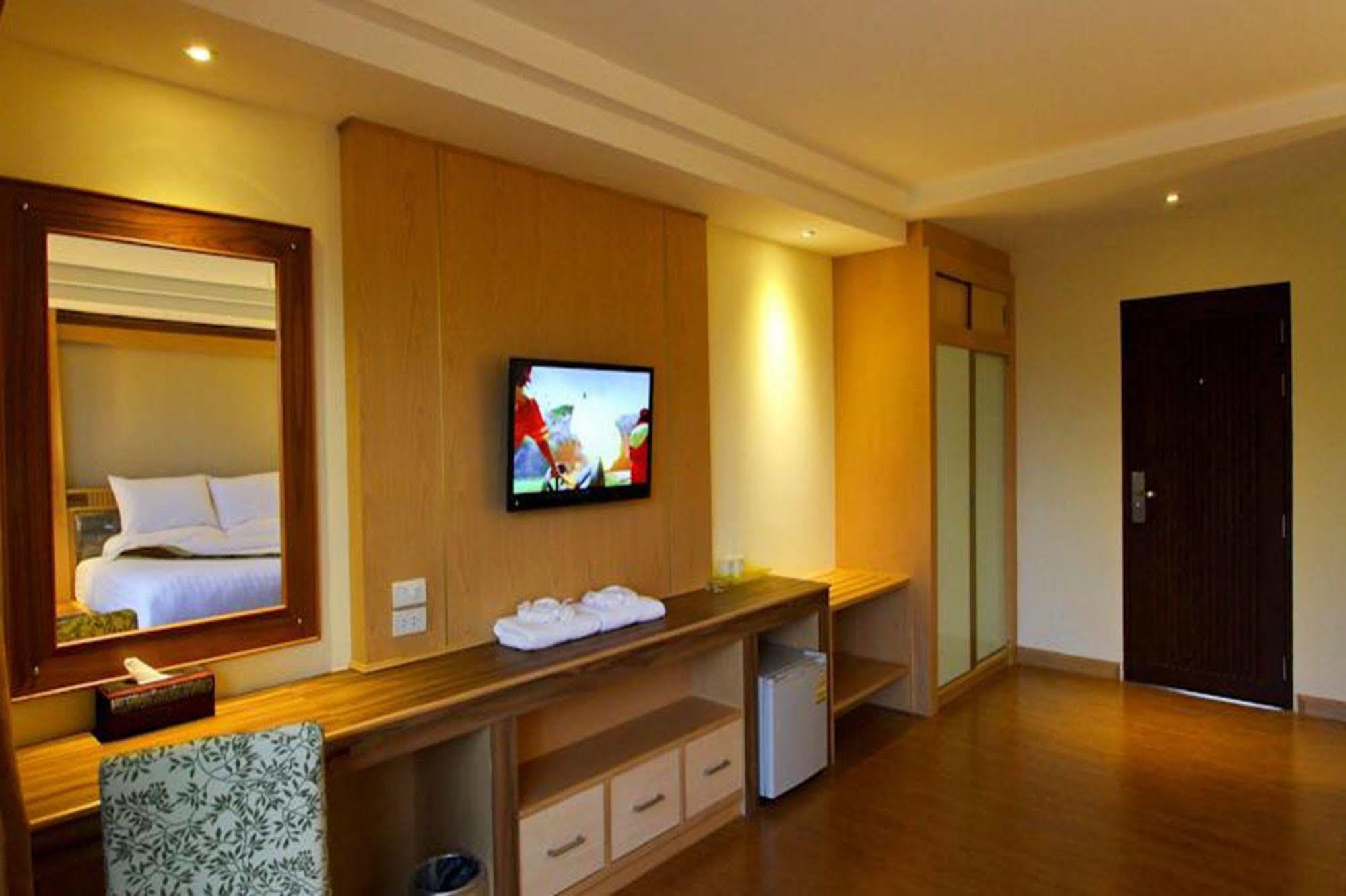 Kitlada Hotel Udonthani Eksteriør billede