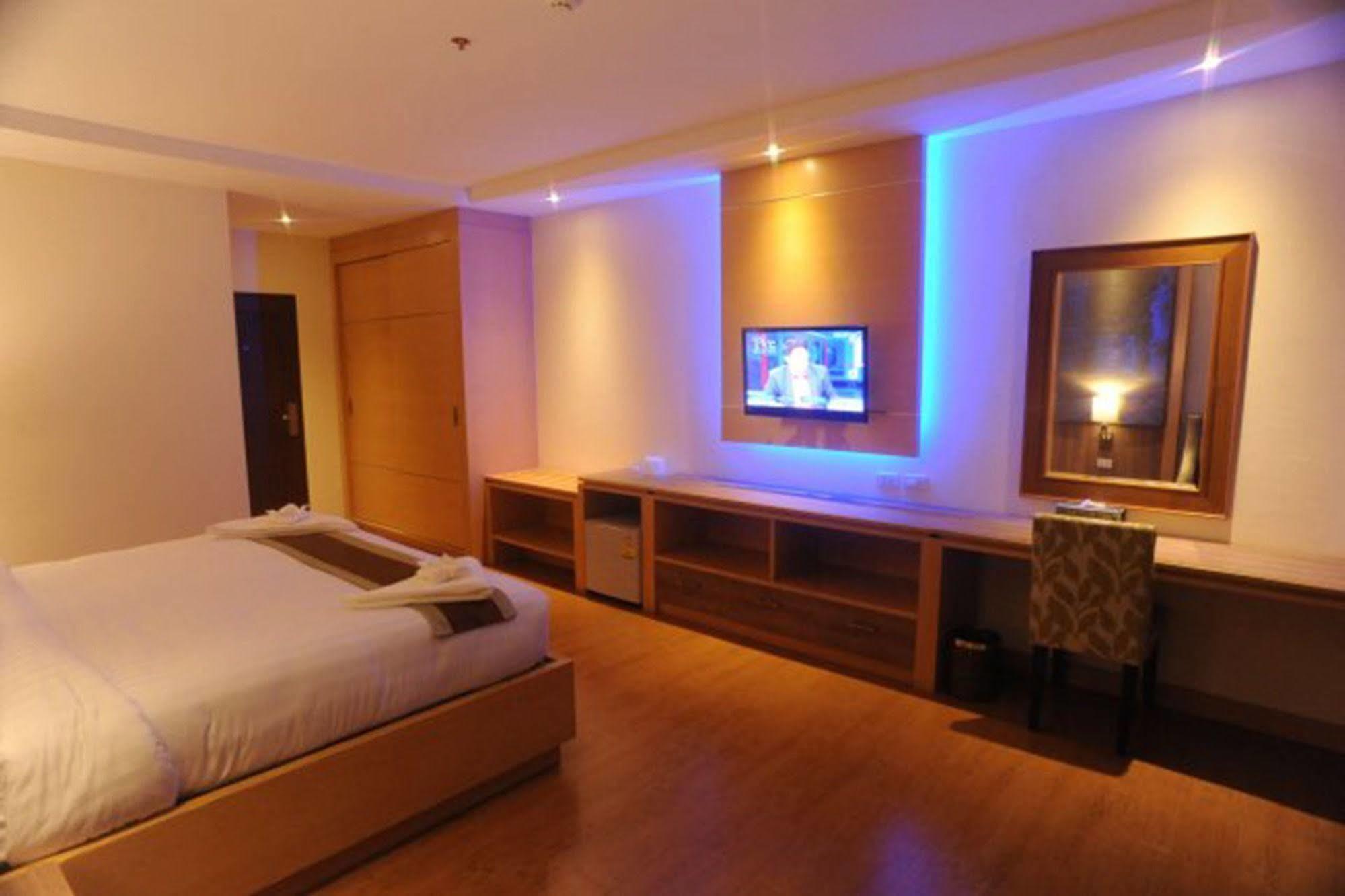Kitlada Hotel Udonthani Eksteriør billede