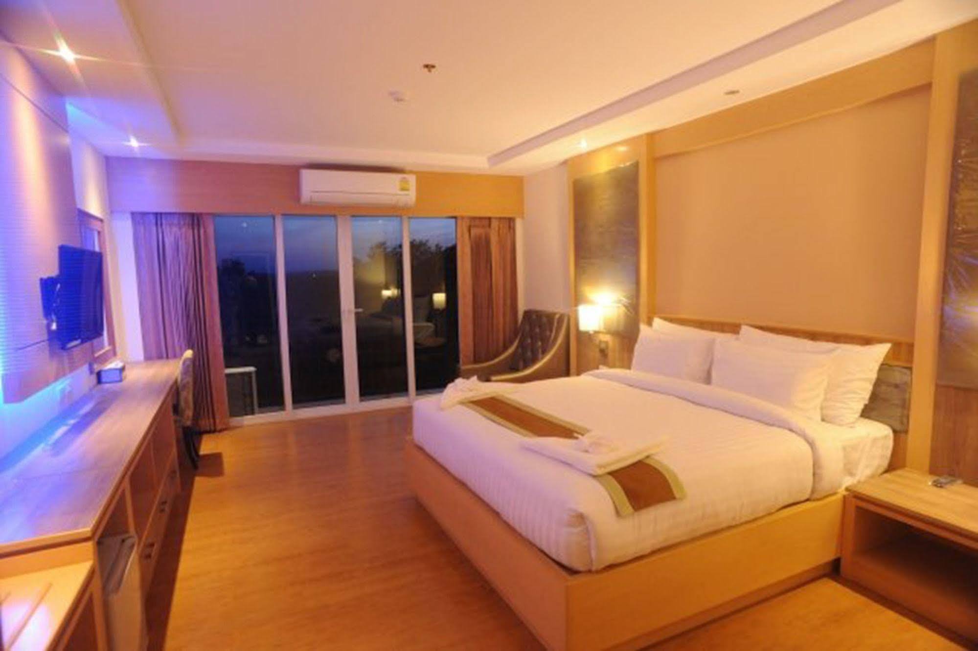 Kitlada Hotel Udonthani Eksteriør billede