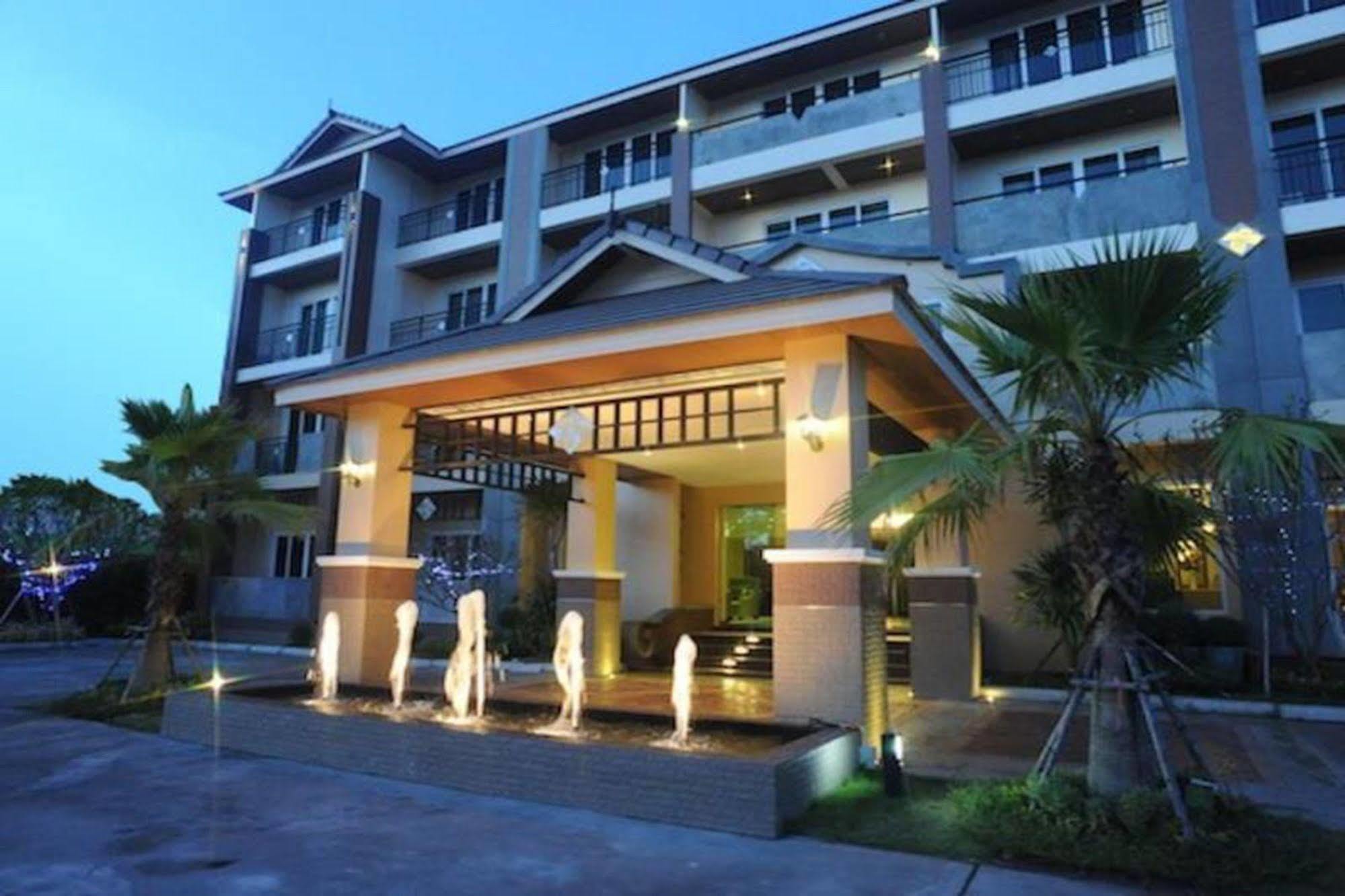 Kitlada Hotel Udonthani Eksteriør billede