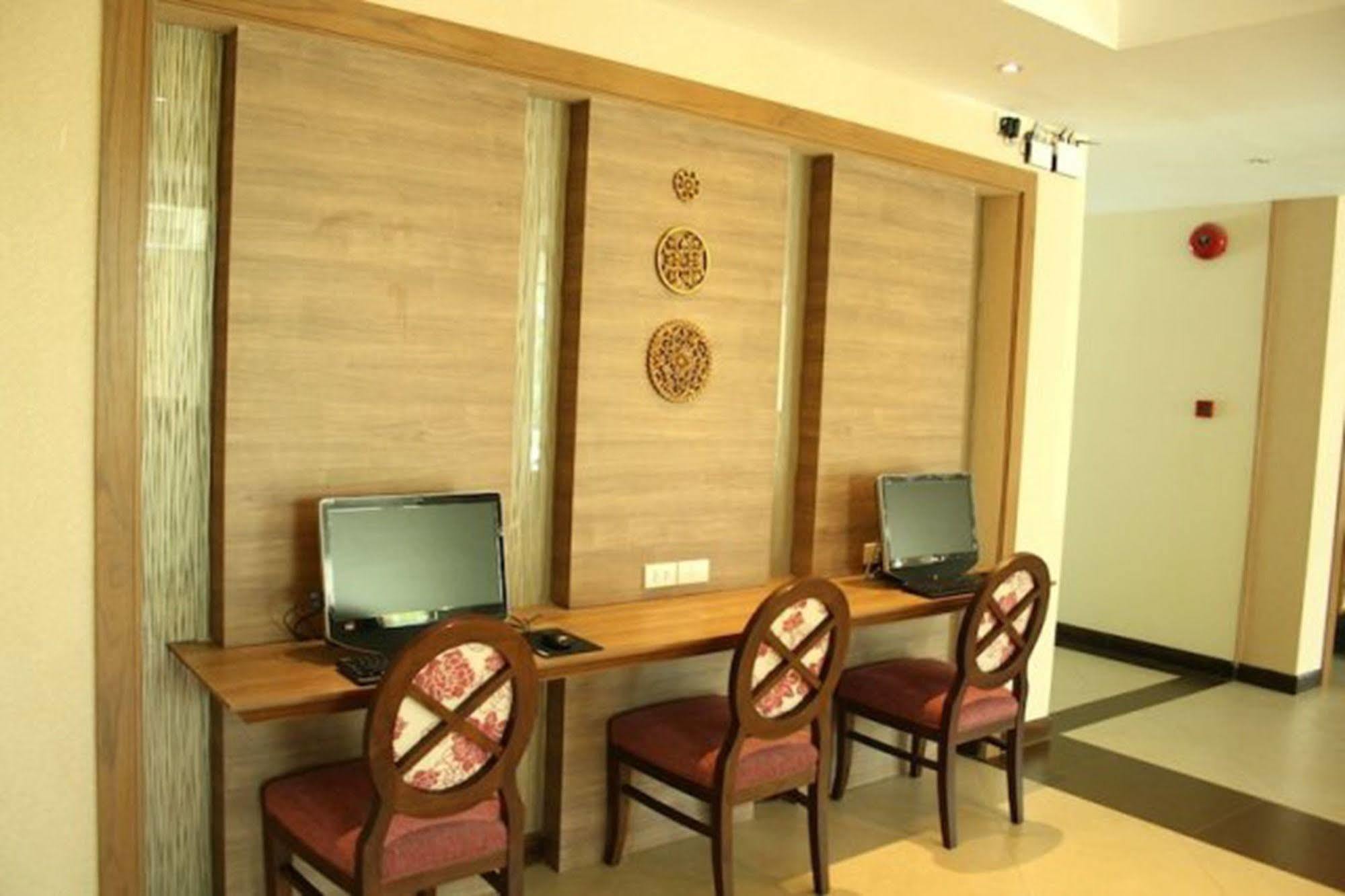 Kitlada Hotel Udonthani Eksteriør billede